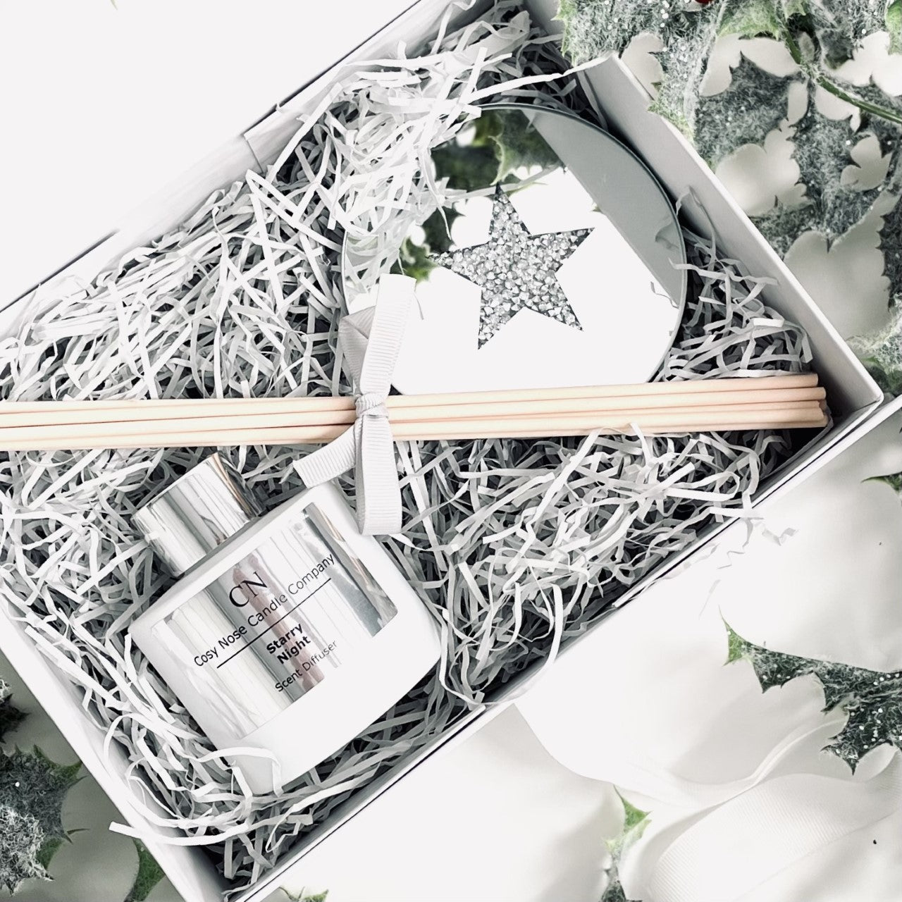 Festive White Silver Diffuser